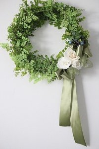 Greenish Wreath